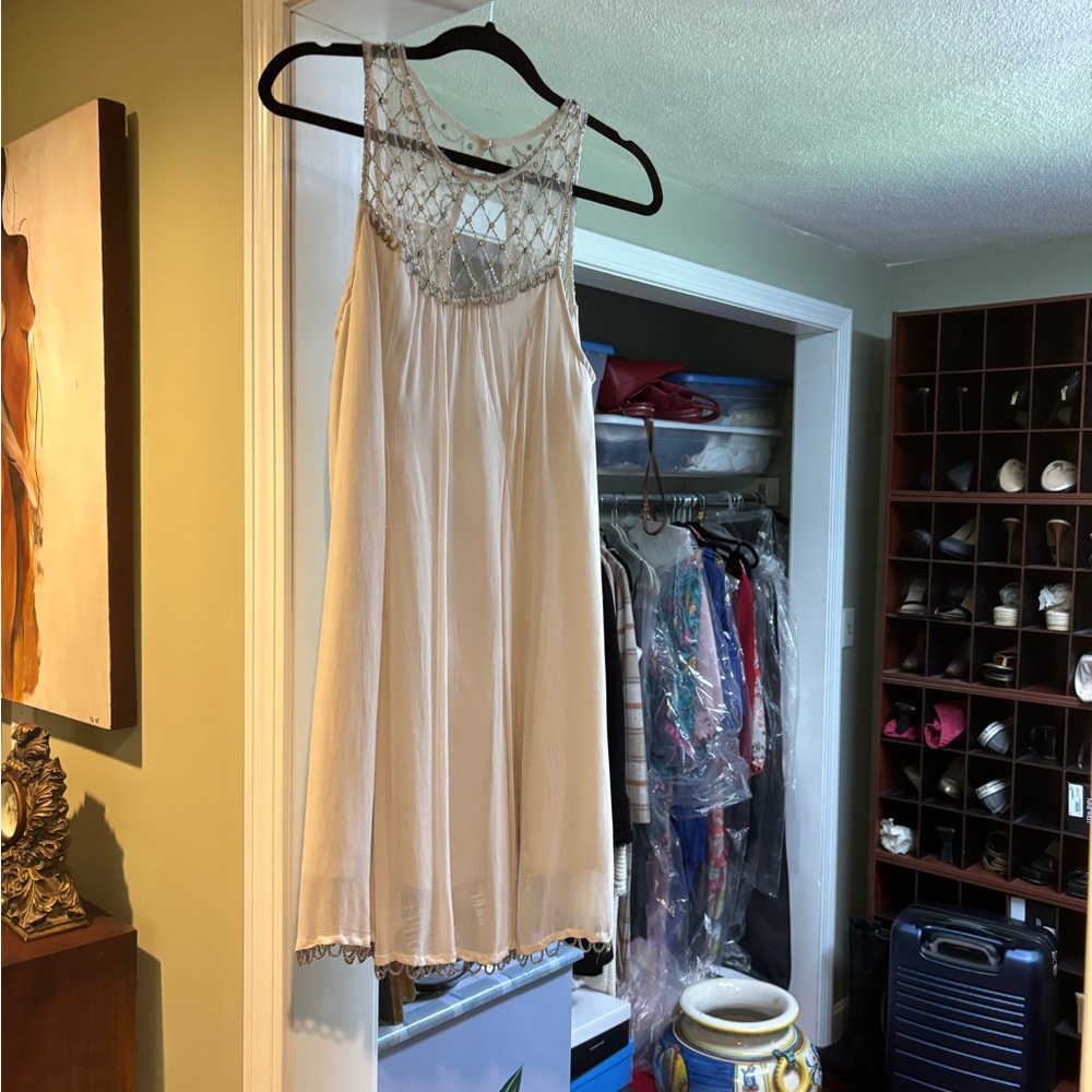 Kimchi Blue Cream Sleeveless Midi Sundress